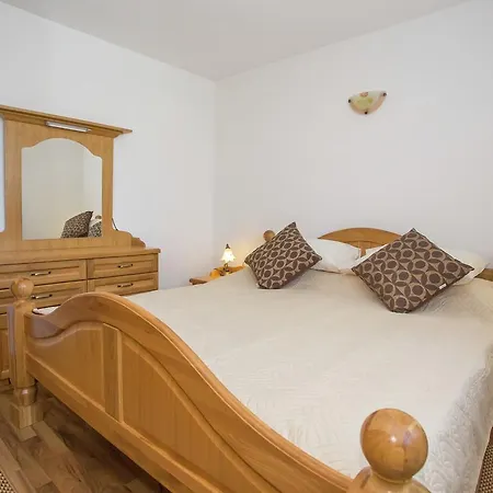 Cozy In Nova Vas With Swimming Pool Apartment Nova Vas (Porec)