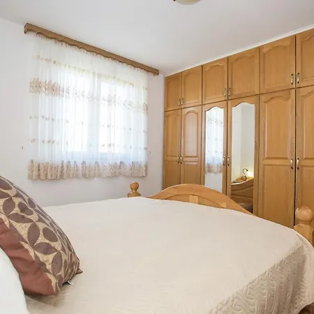 Cozy In Nova Vas With Swimming Pool