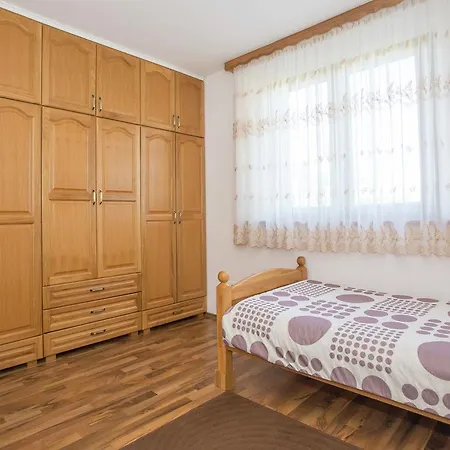 Apartment Cozy In Nova Vas With Swimming Pool Nova Vas (Porec)
